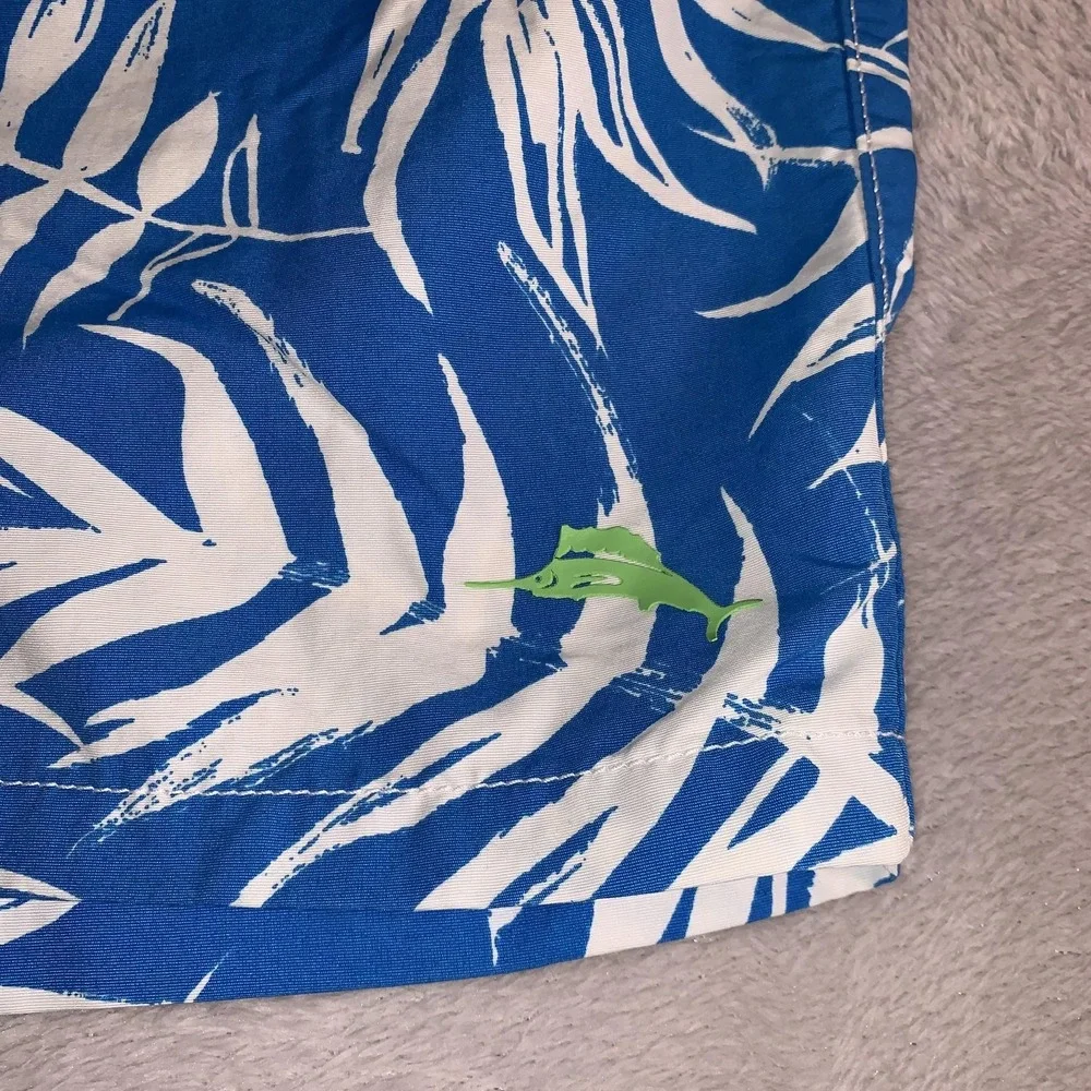 Tommy Bahama Swim Trunks Mens‎ XL Blue Tropical Leaf Print Mesh Lined Shorts